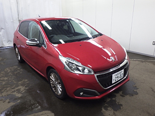 PEUGEOT 208 2019