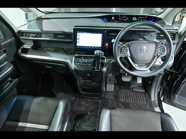 HONDA STEP WAGON 2022