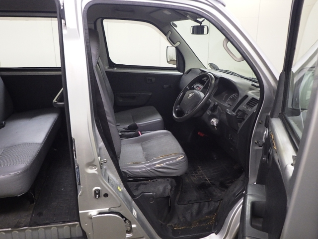 TOYOTA TOWN ACE VAN 2012