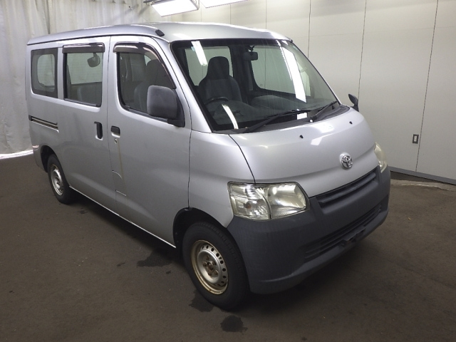 TOYOTA TOWN ACE VAN 2012