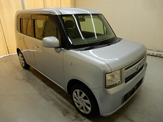 TOYOTA PIXIS SPACE 2012