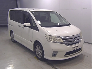 NISSAN SERENA 2013