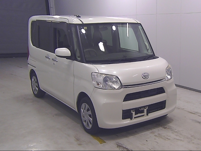 DAIHATSU TANTO 2014