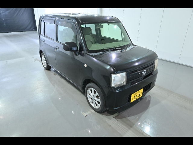 DAIHATSU MOVE CONTE 2011