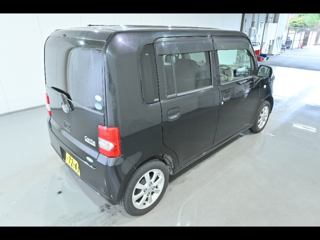 DAIHATSU MOVE CONTE 2011