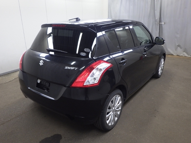SUZUKI SWIFT 2011