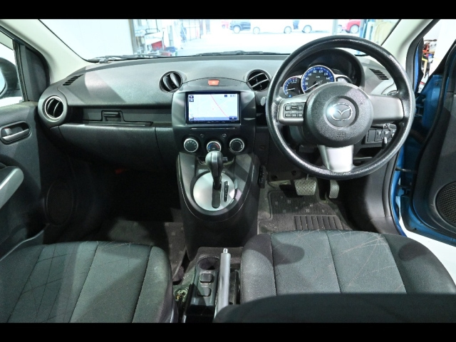 MAZDA DEMIO 2012