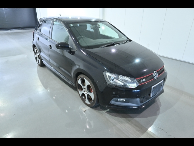 VOLKSWAGEN POLO 2013