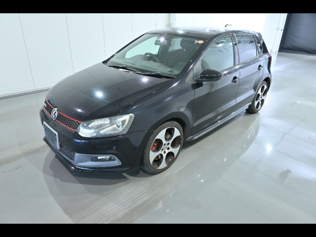 VOLKSWAGEN POLO 2013