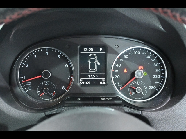 VOLKSWAGEN POLO 2013