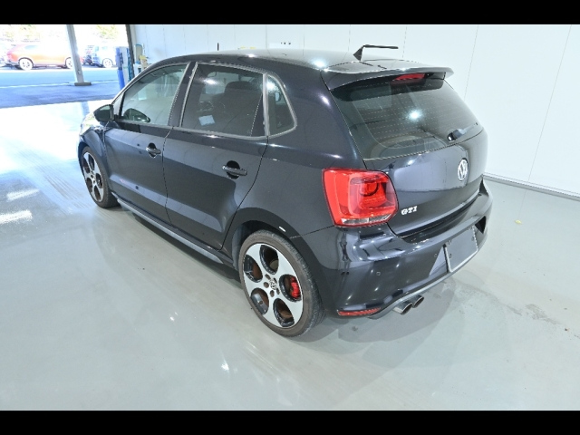 VOLKSWAGEN POLO 2013