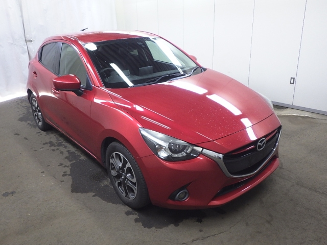 MAZDA DEMIO 2015