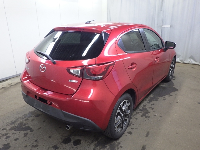 MAZDA DEMIO 2015