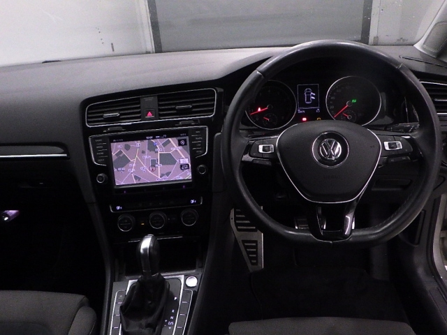 VOLKSWAGEN GOLF 2014