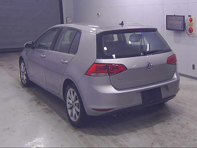 VOLKSWAGEN GOLF 2014