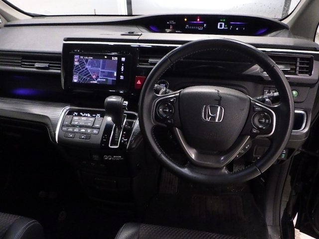 HONDA STEP WAGON 2015