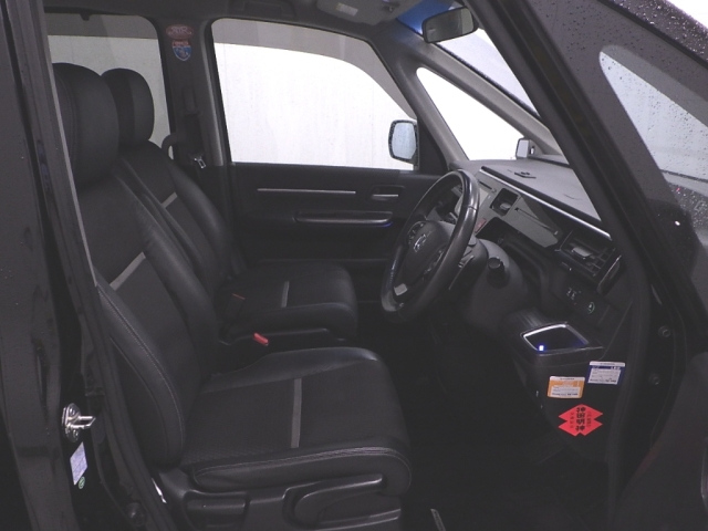 HONDA STEP WAGON 2015