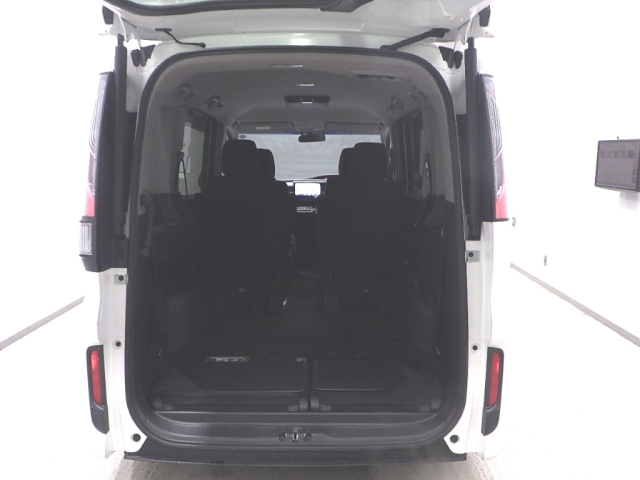 HONDA STEP WAGON 2015