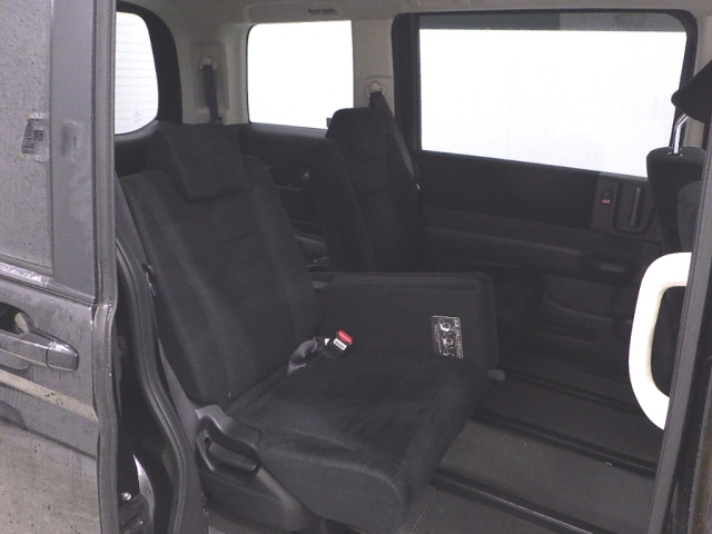 HONDA STEP WAGON 2010