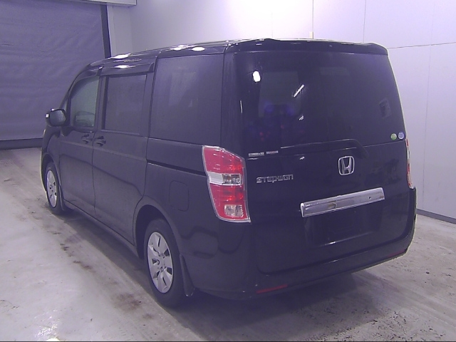HONDA STEP WAGON 2010