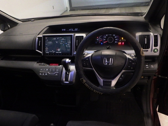 HONDA STEP WAGON 2014