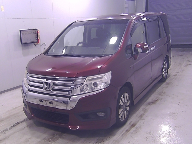 HONDA STEP WAGON 2014