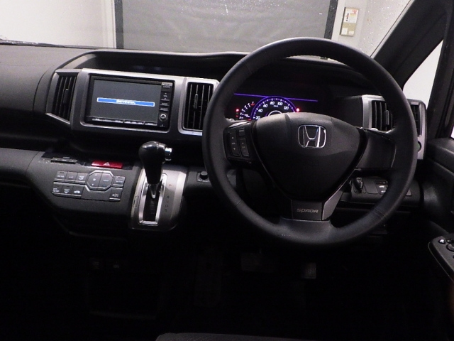 HONDA STEP WAGON 2010