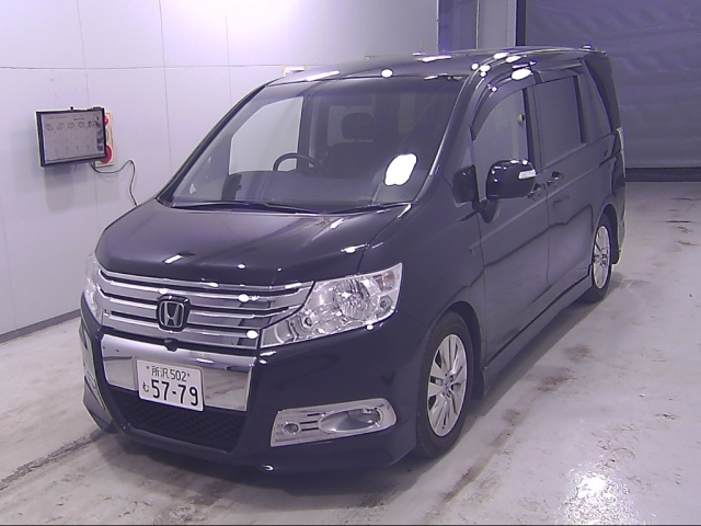 HONDA STEP WAGON 2011