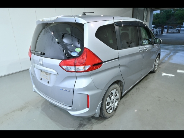 HONDA FREED 2016