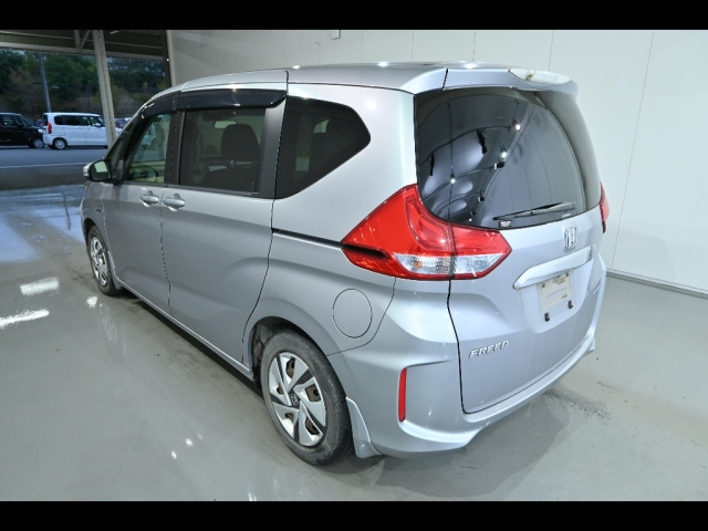 HONDA FREED 2016