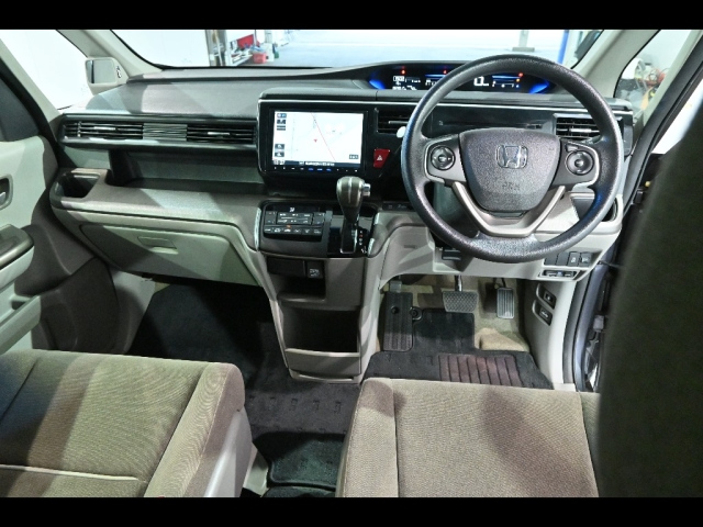 HONDA STEP WAGON 2016