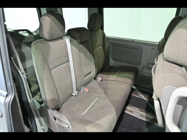 HONDA STEP WAGON 2016