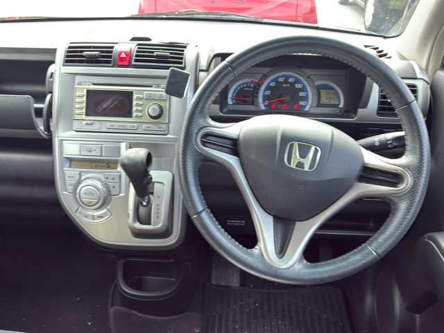HONDA ZEST 2011