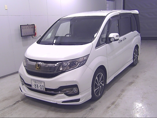 HONDA STEP WAGON 2017