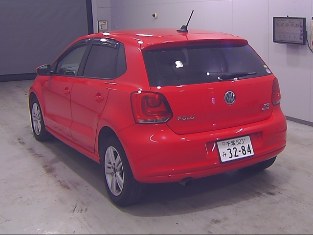 VOLKSWAGEN POLO 2014