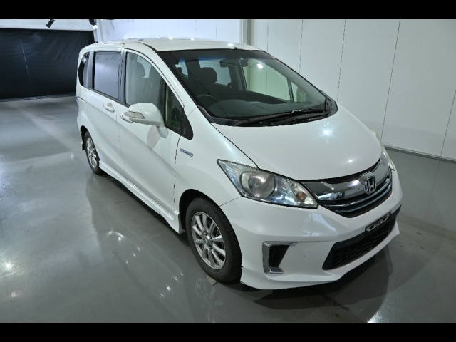 HONDA FREED 2015