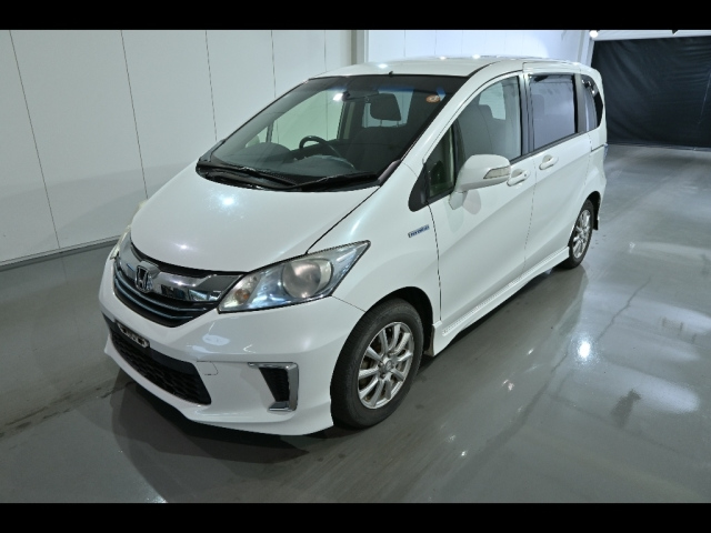HONDA FREED 2015