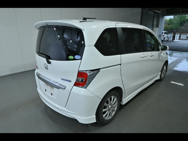 HONDA FREED 2015