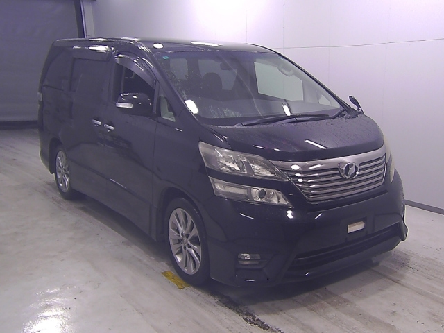 TOYOTA VELLFIRE 2011