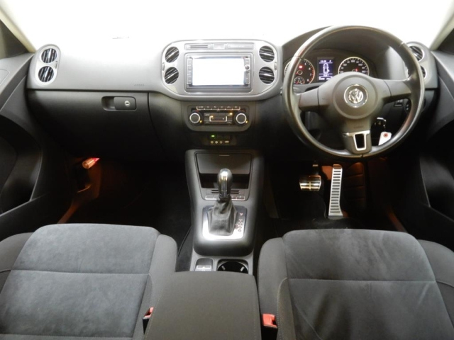 VOLKSWAGEN TIGUAN 2013