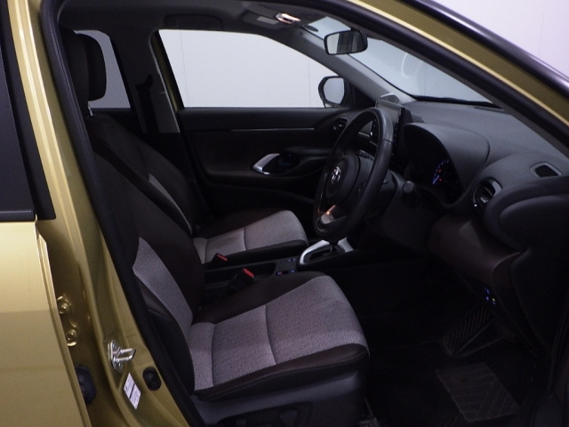 TOYOTA YARIS CROSS 2020