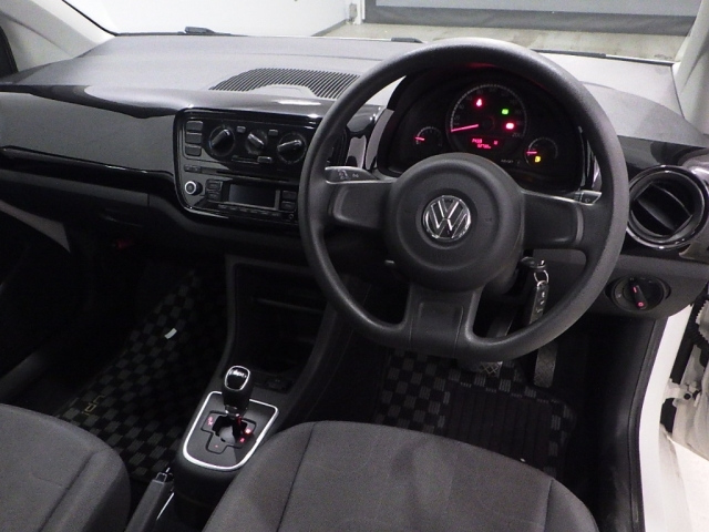 VOLKSWAGEN UP 2013