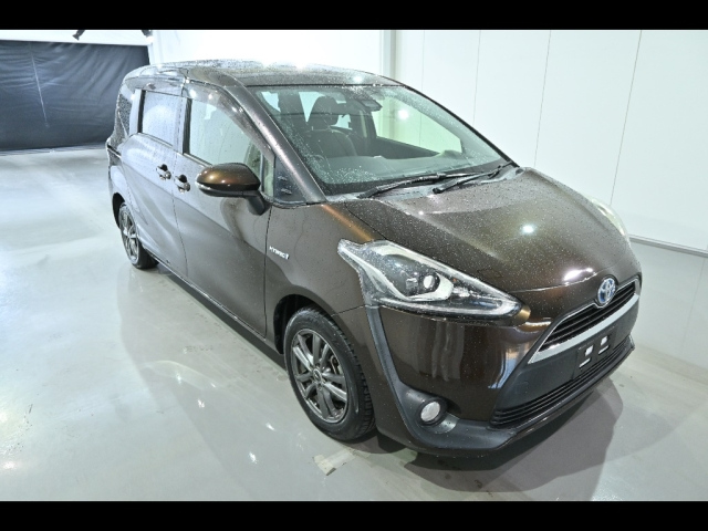 TOYOTA SIENTA 2018