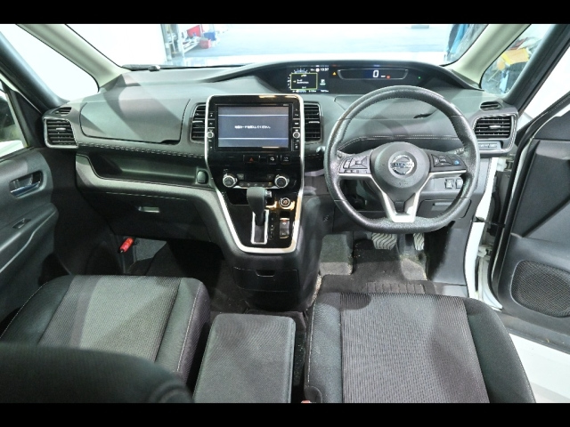 NISSAN SERENA 2018