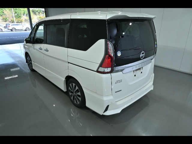 NISSAN SERENA 2018