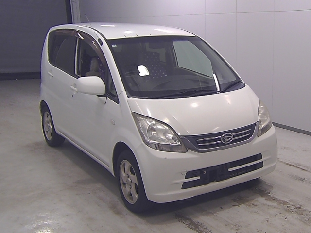 DAIHATSU MOVE 2011