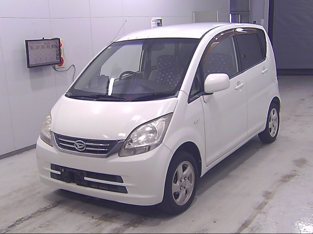 DAIHATSU MOVE 2011