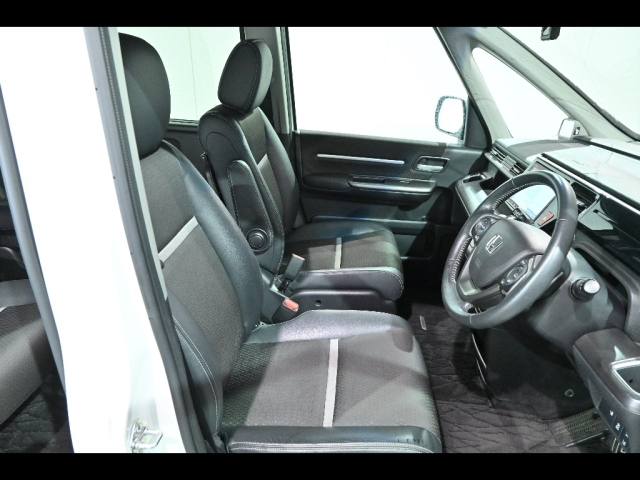 HONDA STEP WAGON 2019