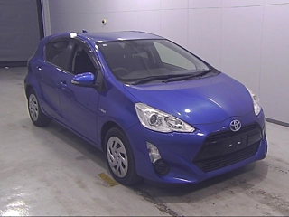 TOYOTA AQUA 2016