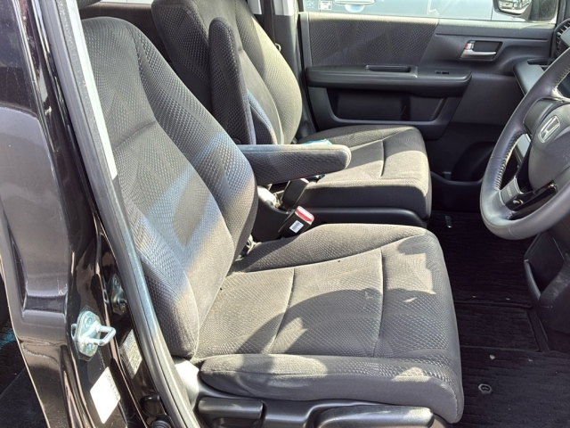 HONDA STEP WAGON 2012